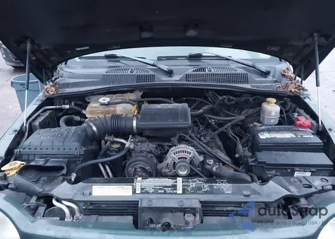 2003 Jeep Liberty Sport z USA, uszkodzony, nr VIN 1J4GL48K23W555398